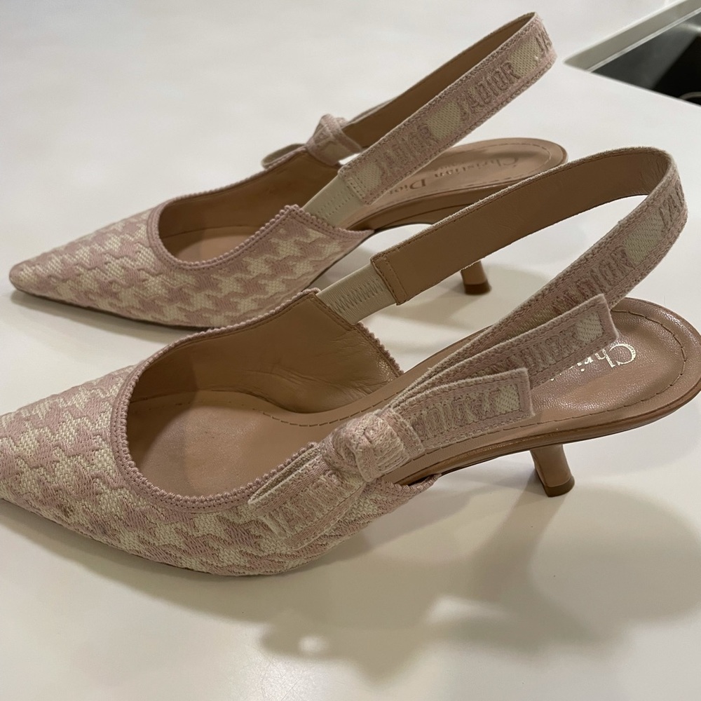 Christian Dior J’ADIOR Slingback Pump